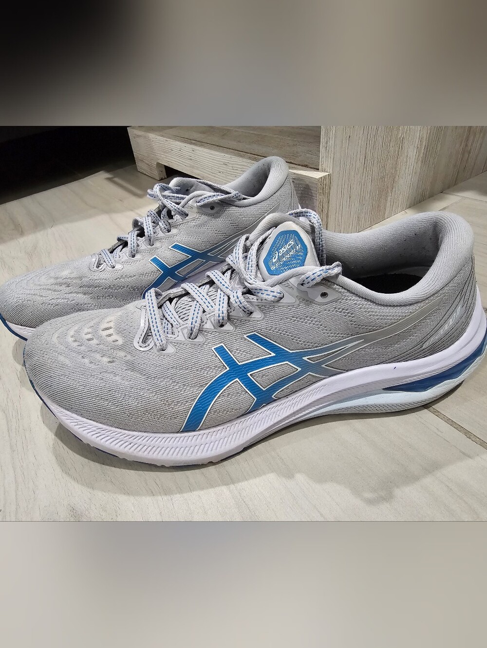 ASICS GT-2000 11 Women's Grey and Blue Running Shoes Sneakers Size 9.5